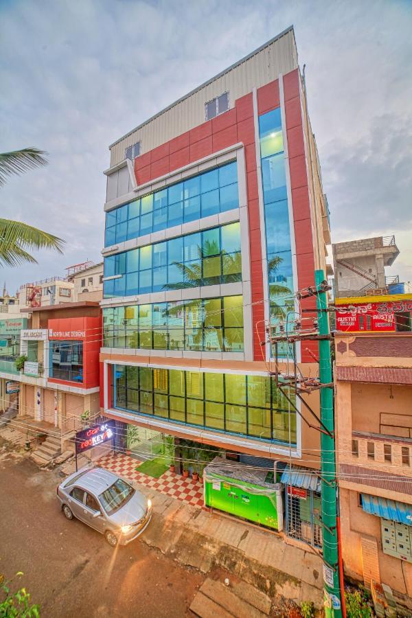 Redkey Inn Hotel Near Bangalore Airport Airport Pickup & Drop Available 24X7 Yelahanka Екстер'єр фото