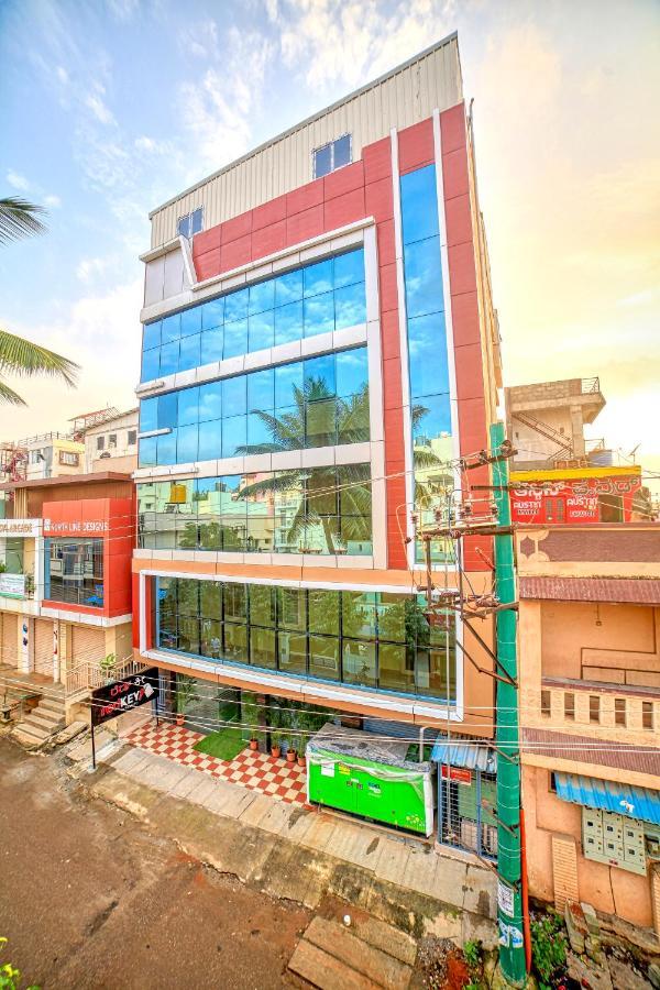 Redkey Inn Hotel Near Bangalore Airport Airport Pickup & Drop Available 24X7 Yelahanka Екстер'єр фото